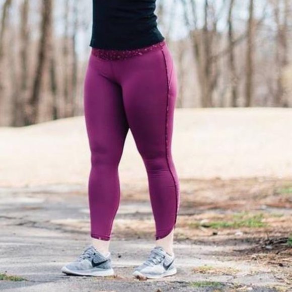 Size 4 - Lululemon Real Quick Tight - Picture 1 of 3